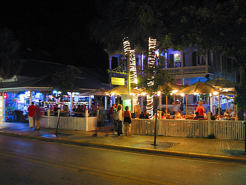 Stadt bei Nacht Foto 