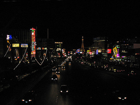 Hotel MGM bei Nacht Foto 